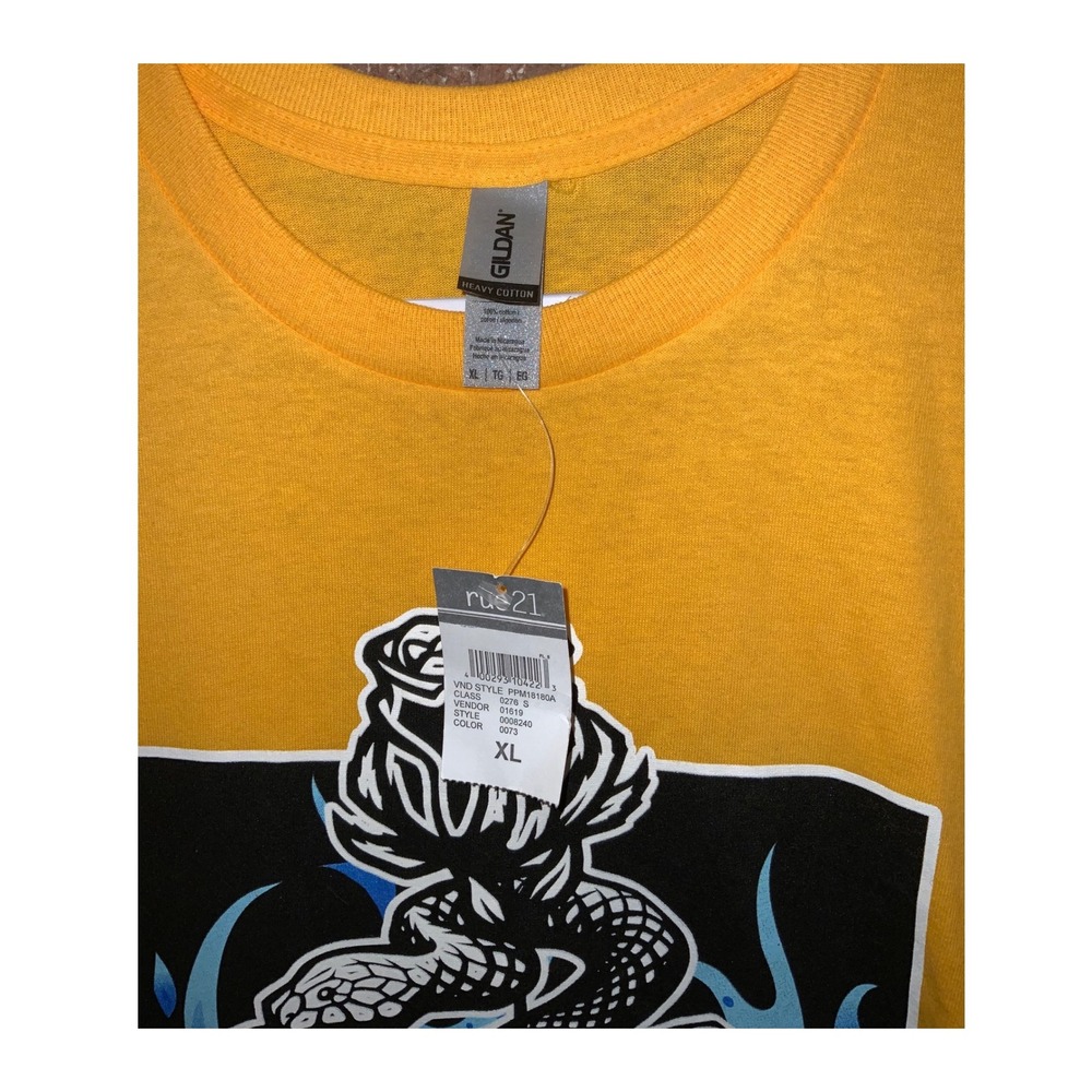 Rue21 Savage Snake Rose Graphic Tee Yellow Short Sleeve Gildan Mens XL - Picture 3 of 4
